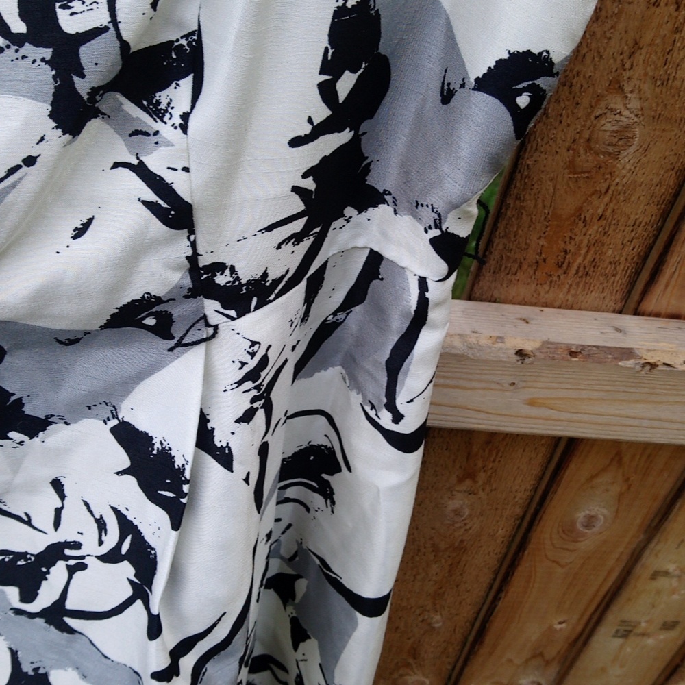 Signature By Robbie Bee Lined Patterned Womens Dr… - image 4